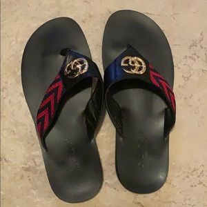 Gucci thongs sandals flip flops snake black red